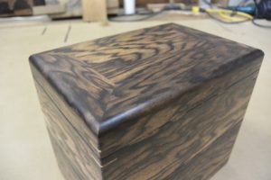 黒柿印籠箱二段 | 桐たんす再生の酒井指物